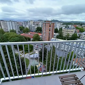  Apartment Sm18